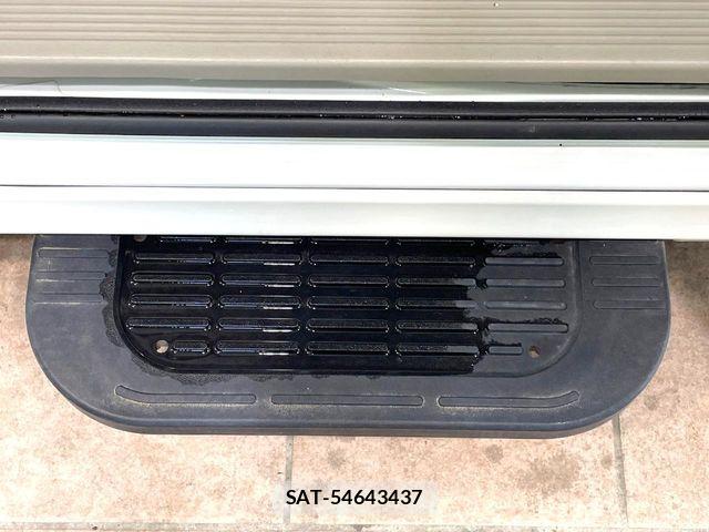 Suzuki EVERY WAGON 2023-05 8848929-2