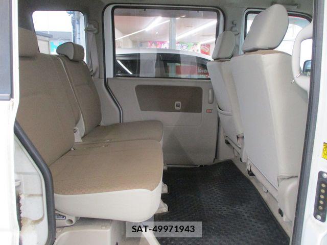 Suzuki EVERY WAGON 2007-09 8848933-19