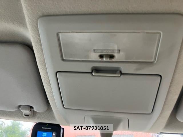 Suzuki EVERY WAGON 2010-11 8848931-17