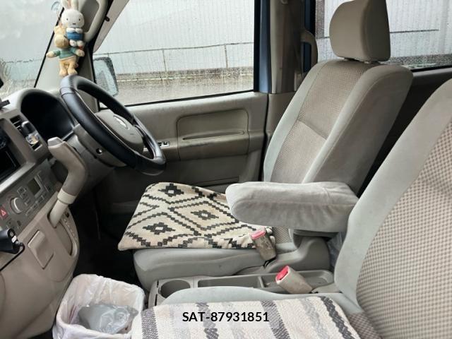 Suzuki EVERY WAGON 2010-11 8848931-8