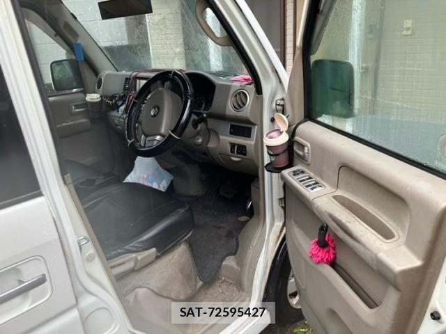 Suzuki EVERY WAGON 2006-11 8879686-7