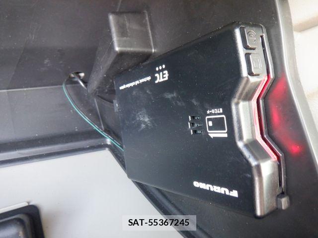 Suzuki EVERY WAGON 2023-06 8883601-17
