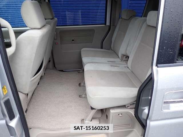 Suzuki EVERY WAGON 2008-11 1380622-8