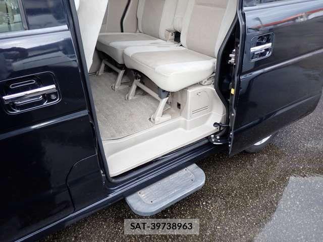 Suzuki EVERY WAGON 2009-11 3768376-11