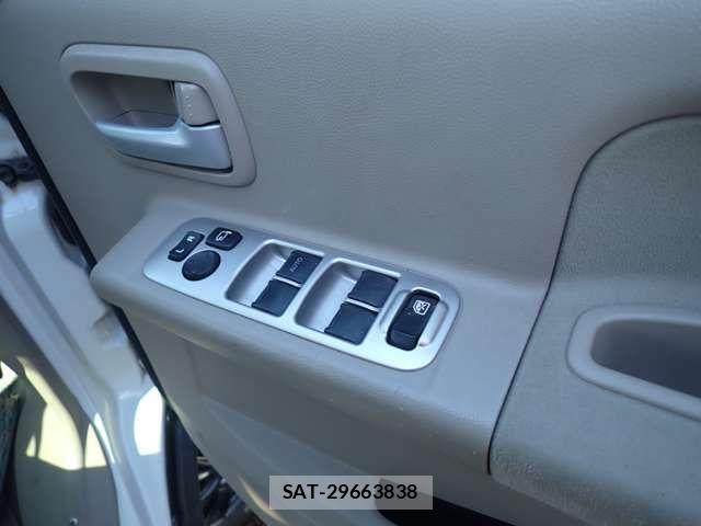 Suzuki EVERY WAGON 2014-09 3905456-11