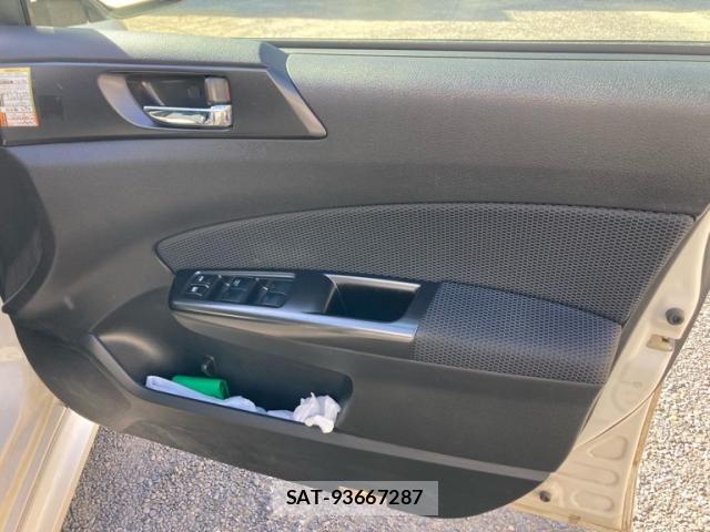 Subaru EXIGA 2013-12 7876403-10