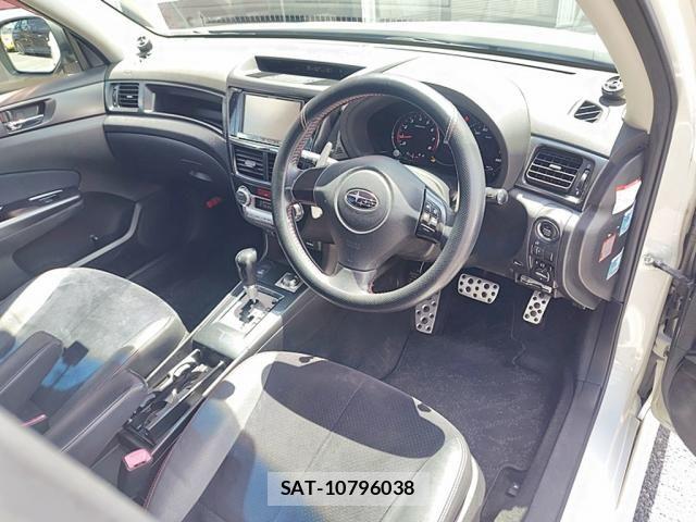 Subaru EXIGA 2013-12 8245174-18