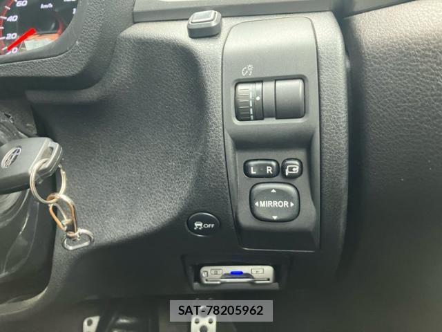Subaru EXIGA 2012-10 8335795-17