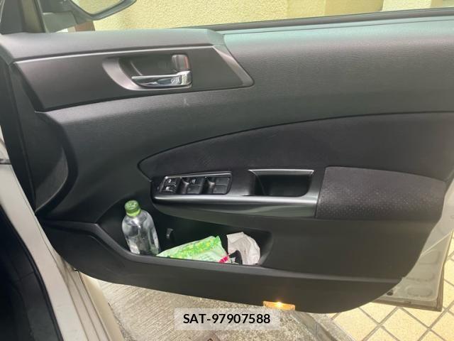 Subaru EXIGA 2013-08 8365866-12