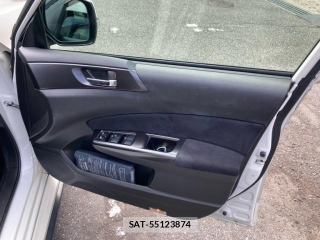Subaru EXIGA 2013-08 8412337-11