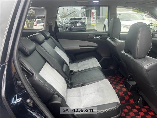 Subaru EXIGA 2013-11 8666123-4