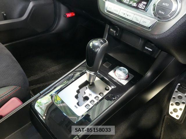 Subaru EXIGA 2014-11 8659026-18