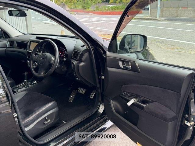 Subaru EXIGA 2013-08 8828992-28