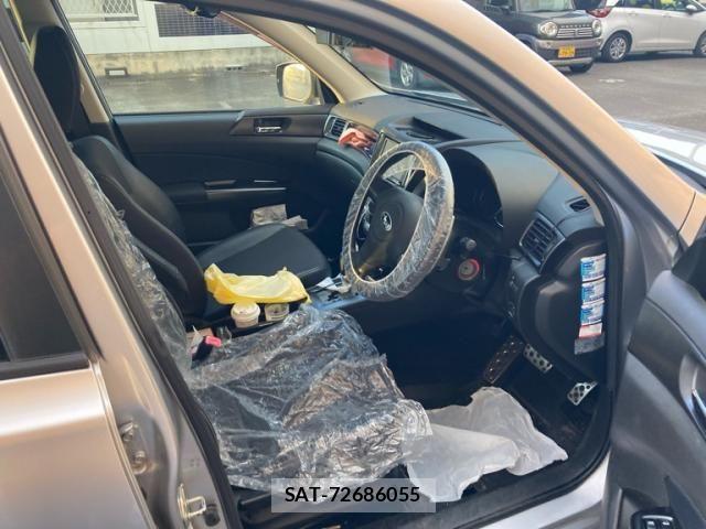 Subaru EXIGA 2013-10 8848932-16