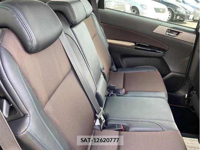 Subaru EXIGA CROSSOVER 2017-06 5867499-14