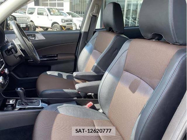 Subaru EXIGA CROSSOVER 2017-06 5867499-17