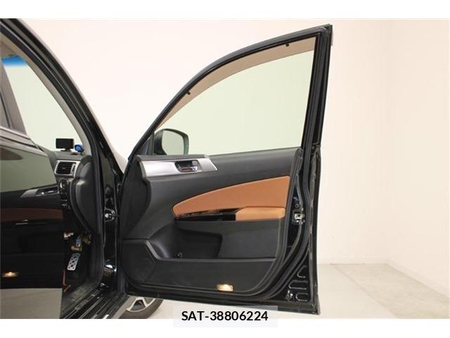 Subaru EXIGA CROSSOVER 2015-04 7218341-26