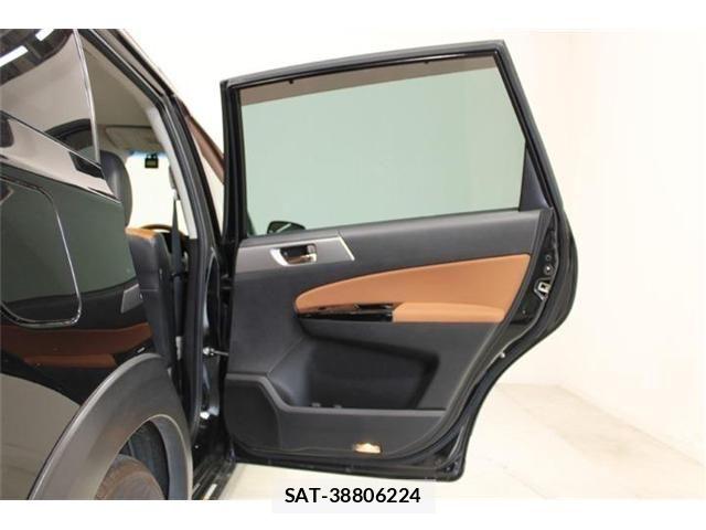 Subaru EXIGA CROSSOVER 2015-04 7218341-27