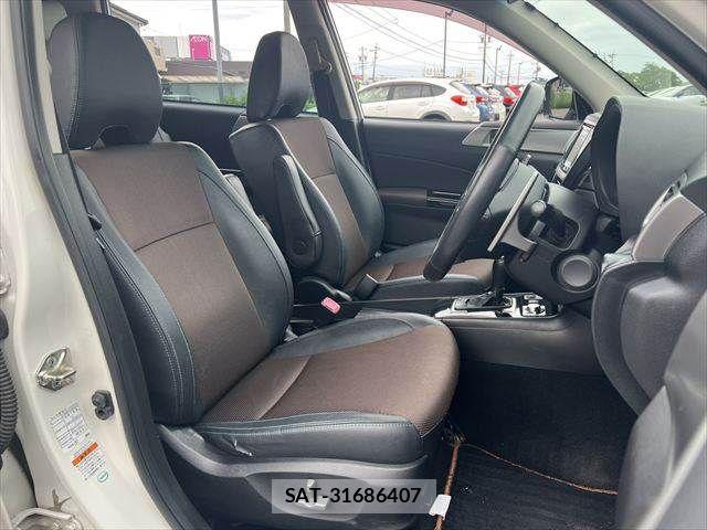 Subaru EXIGA CROSSOVER 2017-07 7218364-5