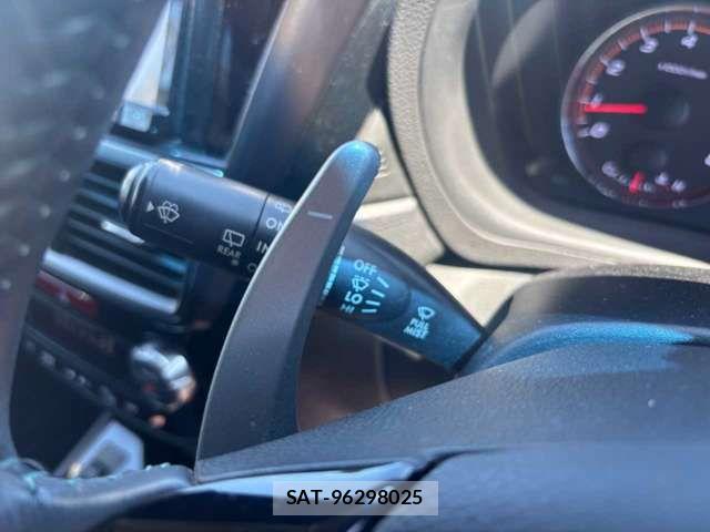 Subaru EXIGA CROSSOVER 2017-11 7218360-16