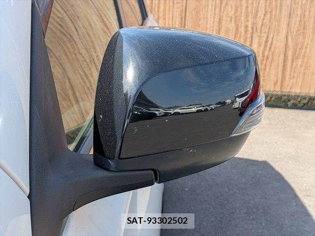Subaru EXIGA CROSSOVER 2017-04 7250759-25