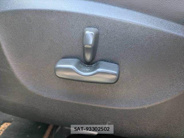 Subaru EXIGA CROSSOVER 2017-04 7250759-8