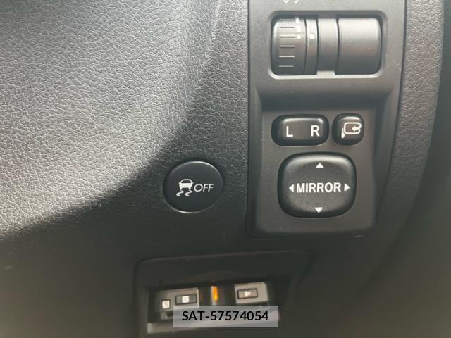 Subaru EXIGA CROSSOVER 2017-02 7357703-16