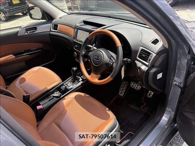Subaru EXIGA CROSSOVER 2015-12 7454245-14