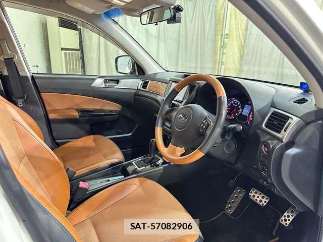 Subaru EXIGA CROSSOVER 2016-06 7723243-9