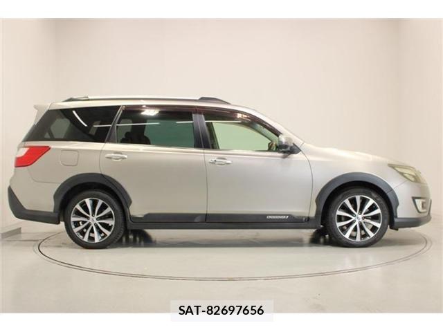 Subaru EXIGA CROSSOVER 2015-05 7784839-12