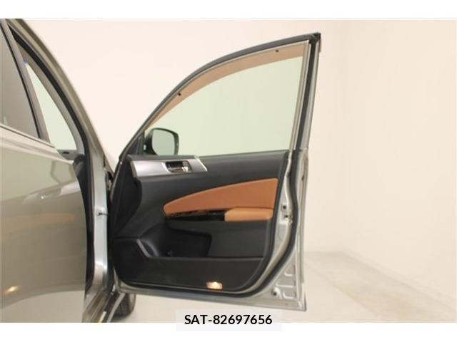 Subaru EXIGA CROSSOVER 2015-05 7784839-28