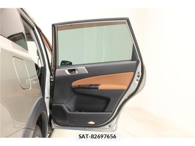 Subaru EXIGA CROSSOVER 2015-05 7784839-29