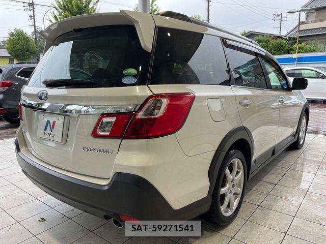 Subaru EXIGA CROSSOVER 2015-08 7784840-17