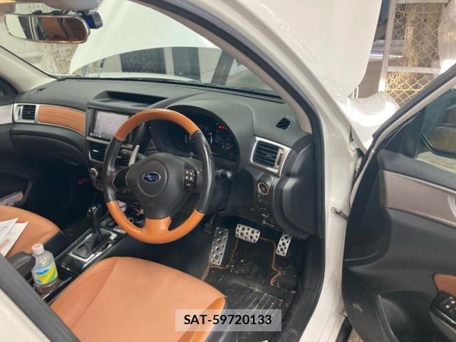 Subaru EXIGA CROSSOVER 2017-03 7876407-11
