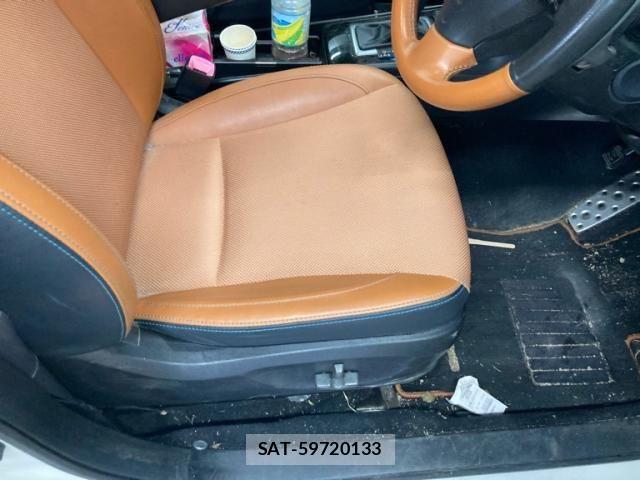 Subaru EXIGA CROSSOVER 2017-03 7876407-13