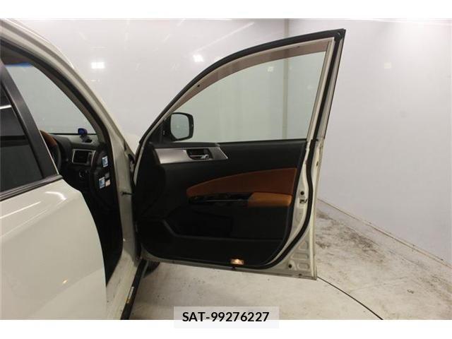 Subaru EXIGA CROSSOVER 2016-05 7876404-29