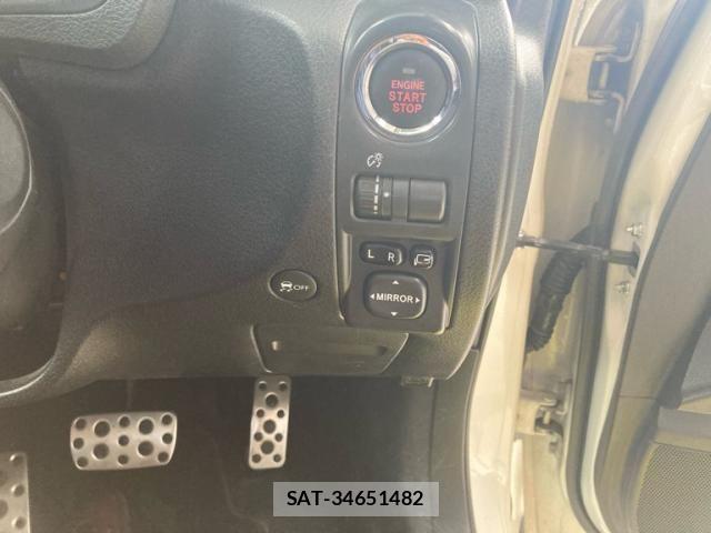 Subaru EXIGA CROSSOVER 2015-11 8073725-18