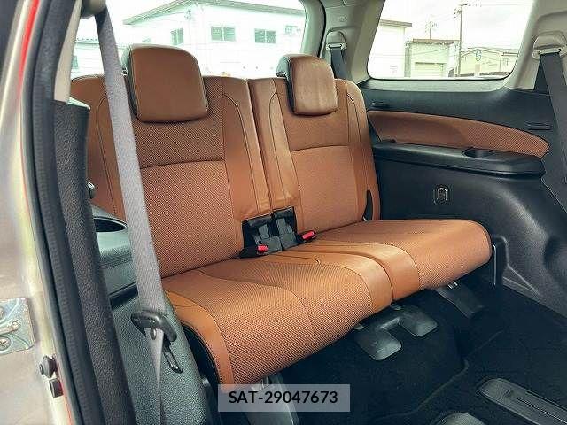 Subaru EXIGA CROSSOVER 2016-02 8245176-11