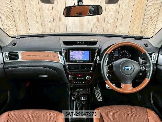 Subaru EXIGA CROSSOVER 2016-02 8245176-1