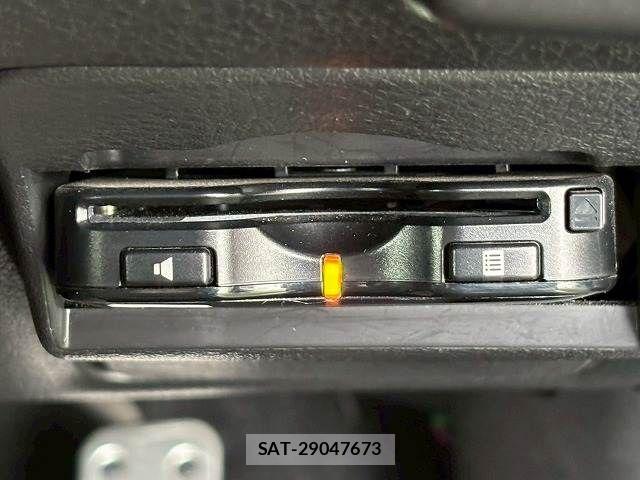 Subaru EXIGA CROSSOVER 2016-02 8245176-7