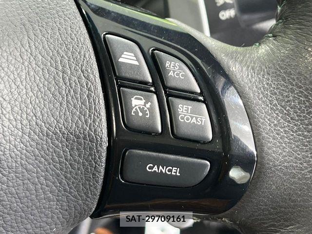 Subaru EXIGA CROSSOVER 2017-05 8245177-5