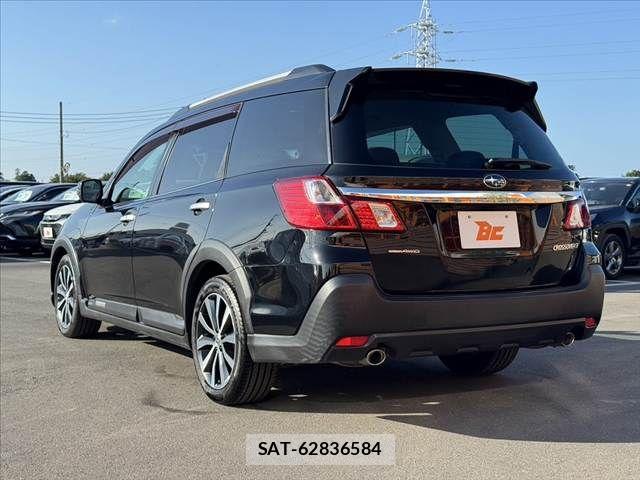 Subaru EXIGA CROSSOVER 2017-04 8354433-12