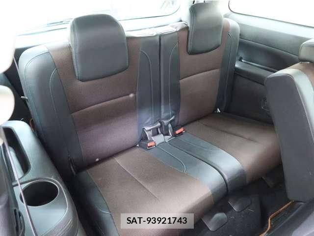 Subaru EXIGA CROSSOVER 2016-03 8365871-6