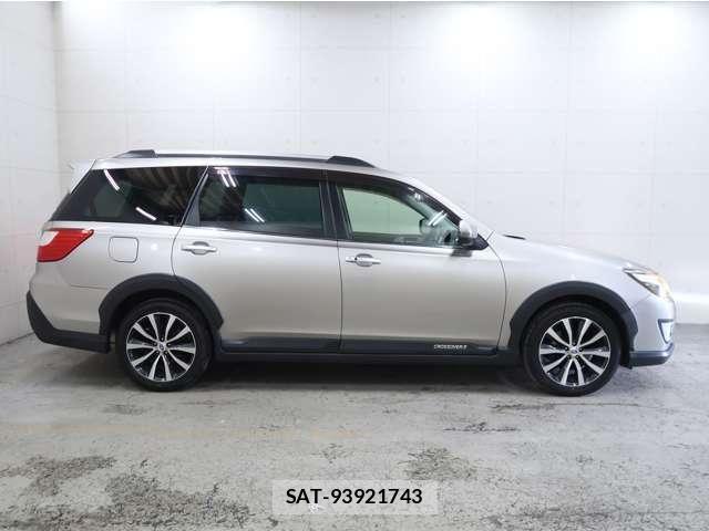 Subaru EXIGA CROSSOVER 2016-03 8365871-10