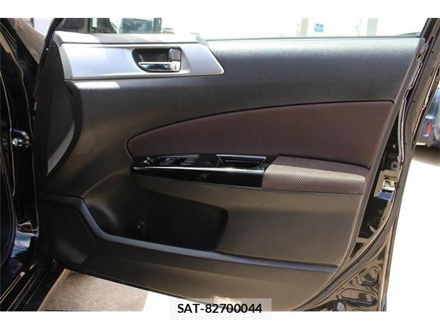 Subaru EXIGA CROSSOVER 2016-03 8365870-29