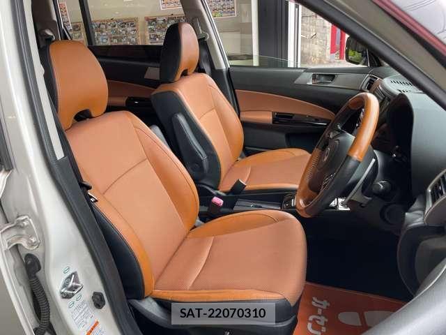 Subaru EXIGA CROSSOVER 2015-12 8412344-17