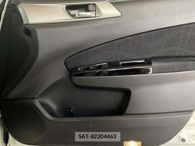 Subaru EXIGA CROSSOVER 2017-06 8524829-13