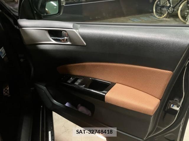 Subaru EXIGA CROSSOVER 2015-09 8626713-12