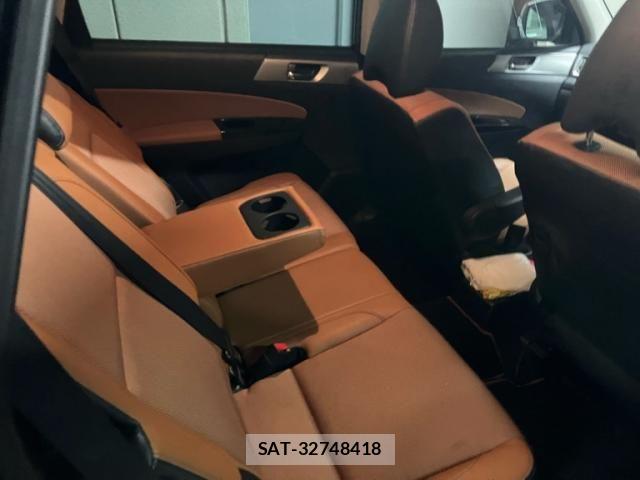 Subaru EXIGA CROSSOVER 2015-09 8626713-25