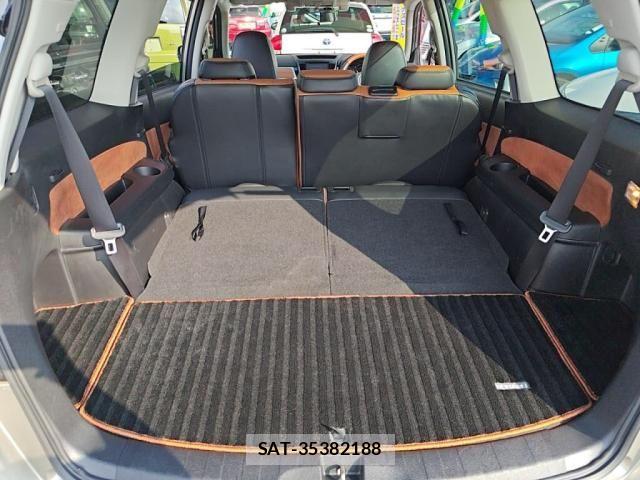 Subaru EXIGA CROSSOVER 2017-02 8659025-24
